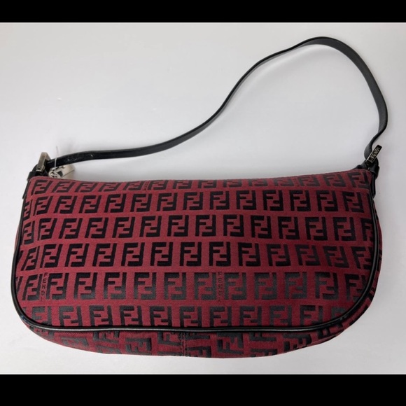 Fendi Handbags - Fendi Purse
